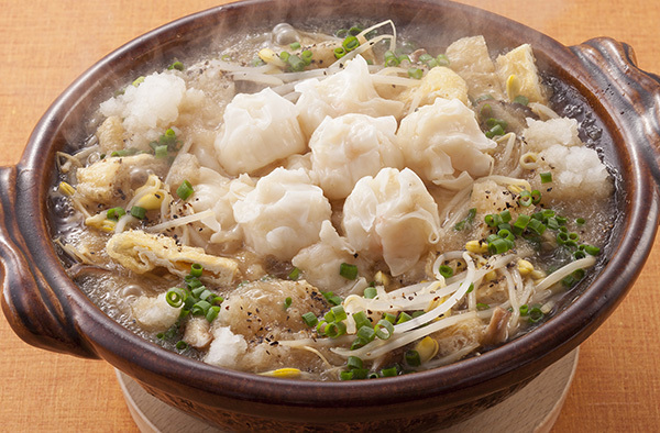 今日は土鍋！！市販の鍋スープでシュウマイ鍋 レシピ・作り方 by お月見だんご かなりゆっくりになります- 楽天レシピ