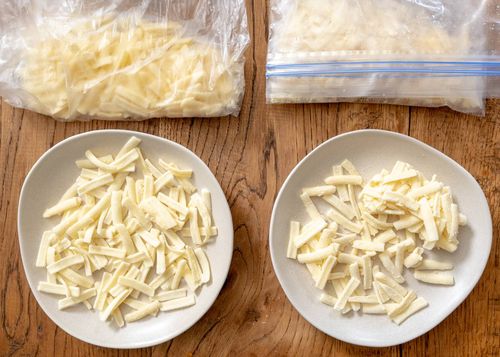 もう固まらない！ピザ用チーズを冷凍してもパラパラに保つ方法暮らしニスタ