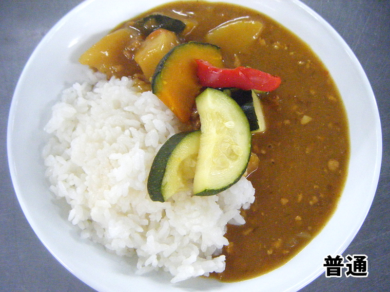 パプリカと豚肉のカレ