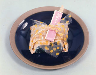 赤坂の土産といえば！天皇陛下にも献上したという老舗、赤坂もち - ippin イッピン