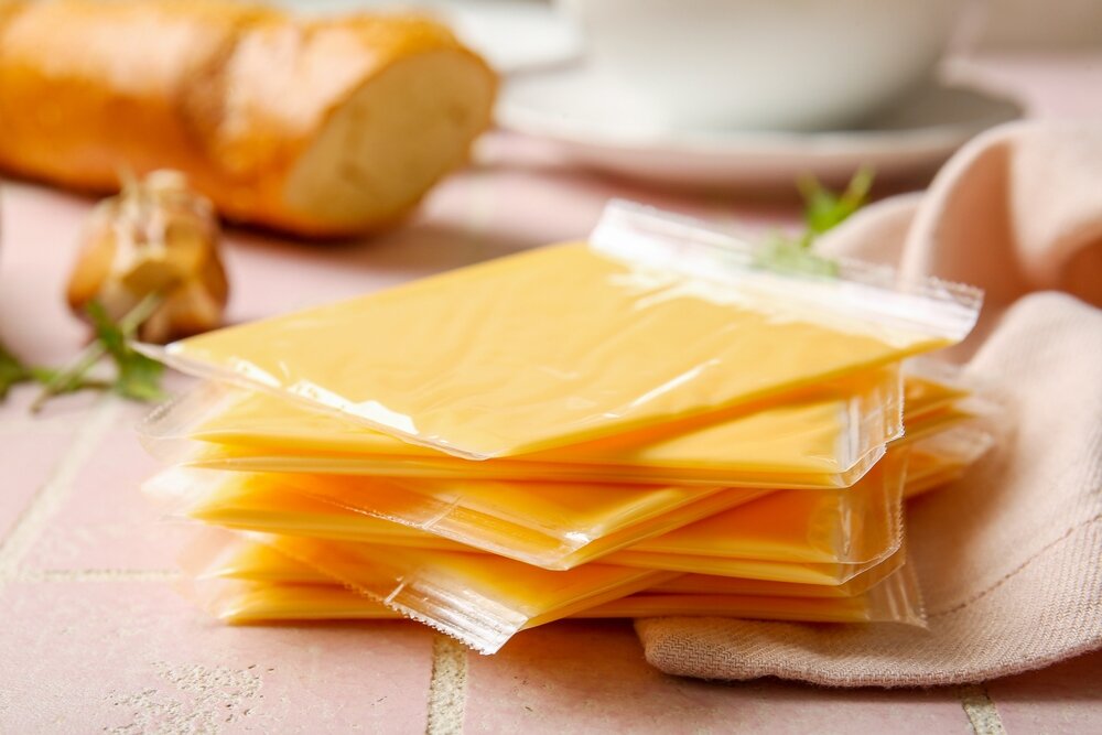 チェダーチーズ食べ比べセット🧀 5種類のチェダーチーズを詰め合わせたお得なセット❣️ 個性豊かでそれぞれに違った味わいが楽しめます✨️毎週数量限定ですが、2パターンのご用意でお待ちしております😊 5種チェダーチーズ食べ比べセット¥1500税別チェダーチーズ