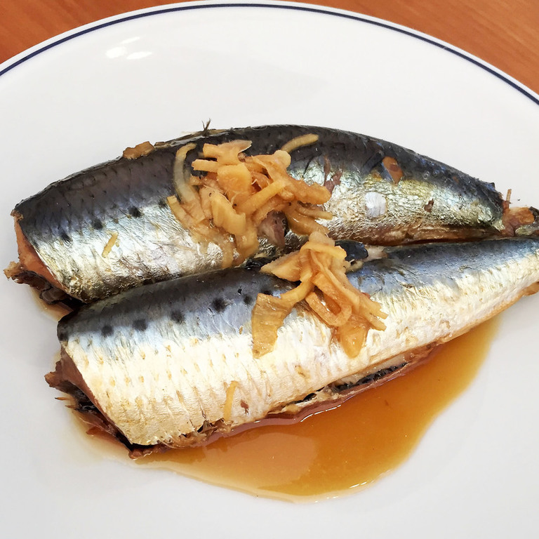 夕食 いわしの生姜煮・まぐろかま塩焼き・きんぴらごぼう: THE LAST SASURAI ～自炊ニストの食卓～