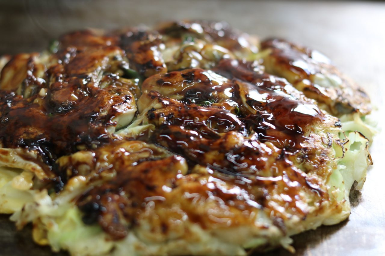 牡蠣をつかった漁師町の名物料理カキオコが美味しい日生地区にあるお好み焼き店「もりした」