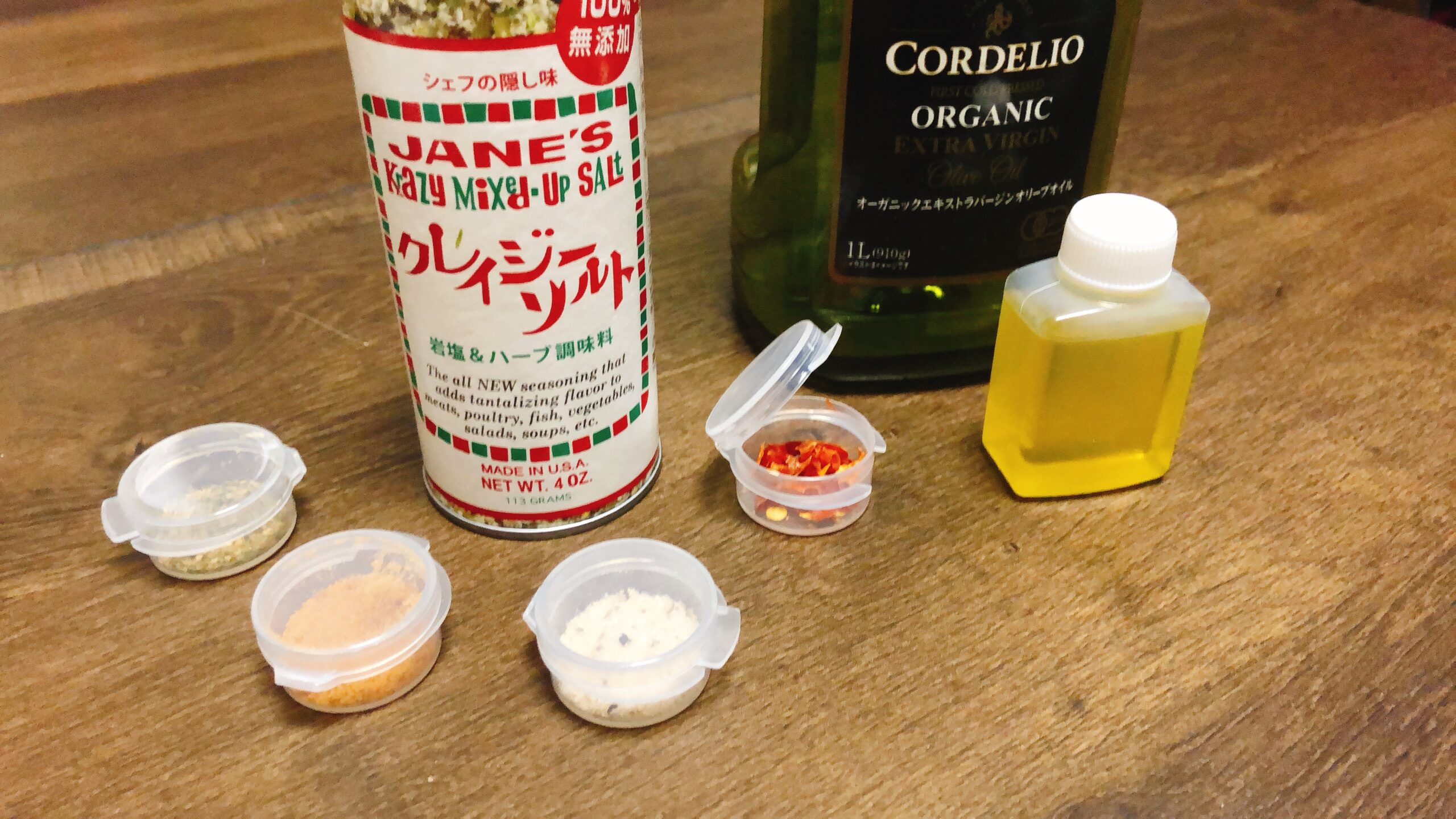 ダイソー そのまま使えるのがうれしい！“料理中のイライラを解消“「しょうゆボトルキャップ」サンキュ