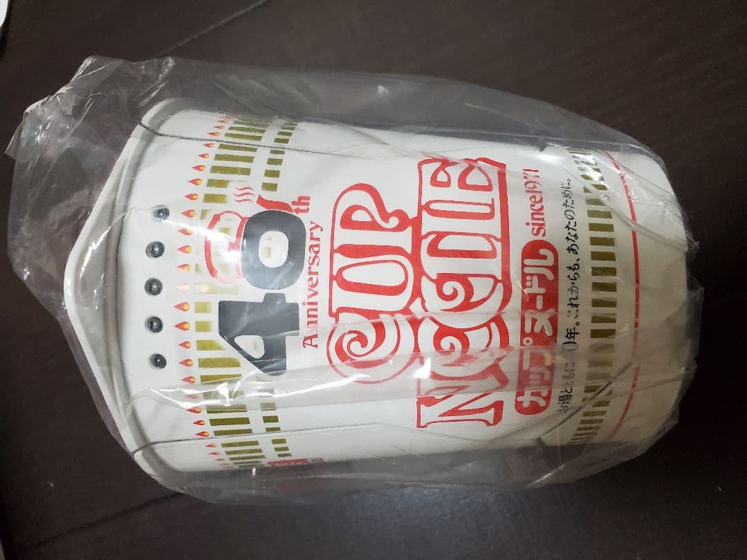 世界で変身したカップヌードル、食文化の縮図 - 日本経済新聞