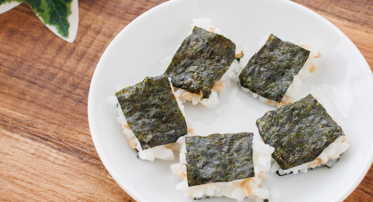 離乳食後期・完了期 鉄分が摂れるおすすめのおにぎりレシピ5選