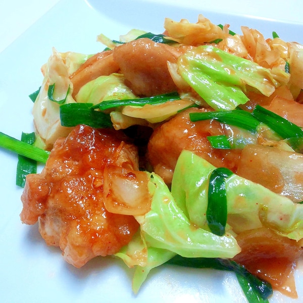 鶏肉と玉ねぎの甘辛コチュジャン炒め 鶏肉×玉ねぎが絶品♡