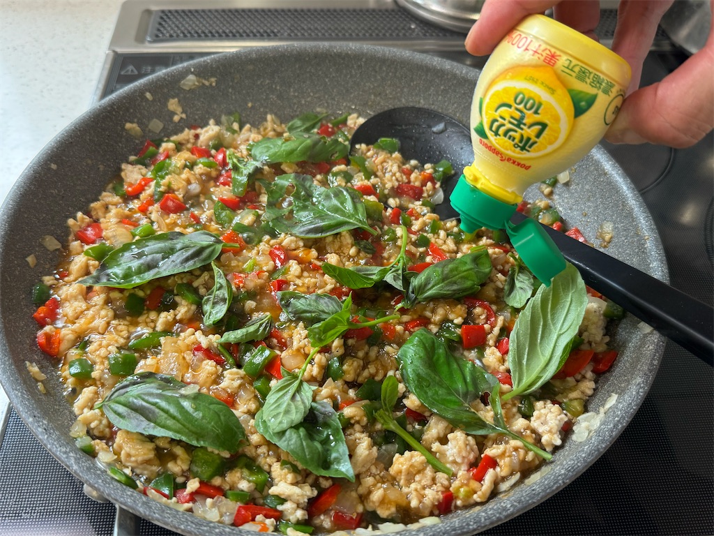 ガパオライス レシピ 簡単 ナンプラーなし 人気TikTok