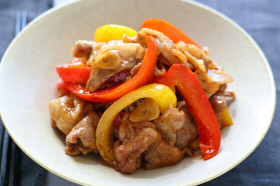 豚肉とパプリカのオイスターソース炒め