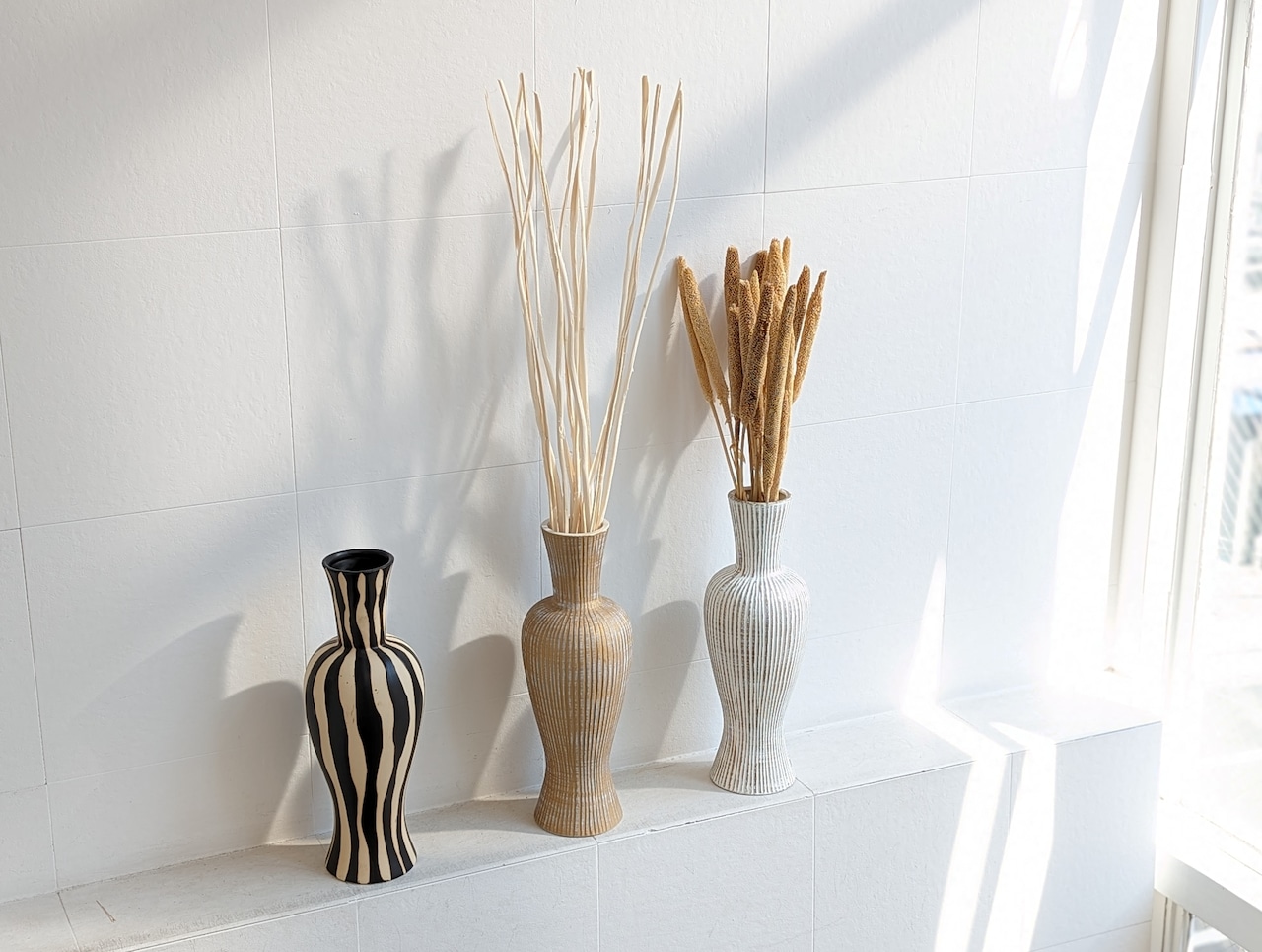 花瓶 手作りの不規則な形の陶器の花瓶 室内装飾 フラワーアレンジメント 玄関 ダイニングルーム 花瓶 不規則な白い陶器の花瓶のフラワーアレンジメントフラワーアレンジメント リビングルームの装飾 室内装飾 Amazon.co.jp: MengYiYo 花瓶 陶器 フラワーベース 花器 北欧