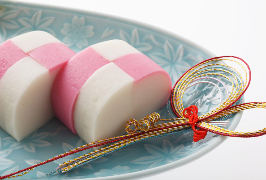 ご自宅で気軽にお花見気分♪とってもかわいい春満点のかまぼこ。女子会やお祝いギフトに『春の想ひ』を。かまぼこのプロ・水産ねり製品製造業技能士による繊細な「手しごと」。期間限定・数量限定で販売。株式会社 阿部蒲鉾店のプレスリリース