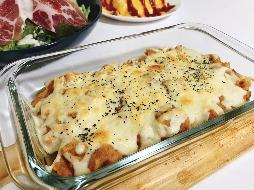 鶏ひき肉とマッシュポテトのカレーチーズ焼き