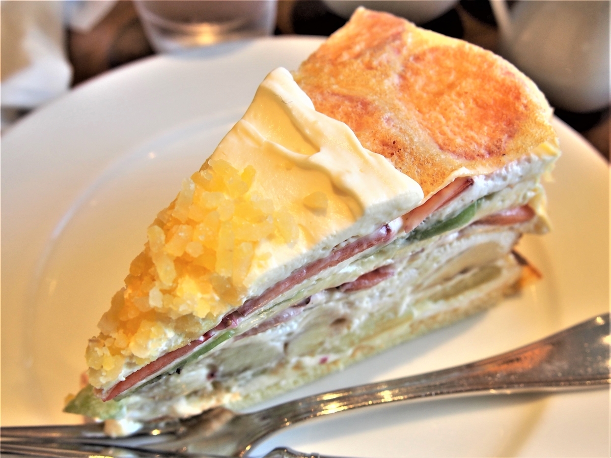 いちごミルクレープ：HARBSを超える美味しさとコスパ