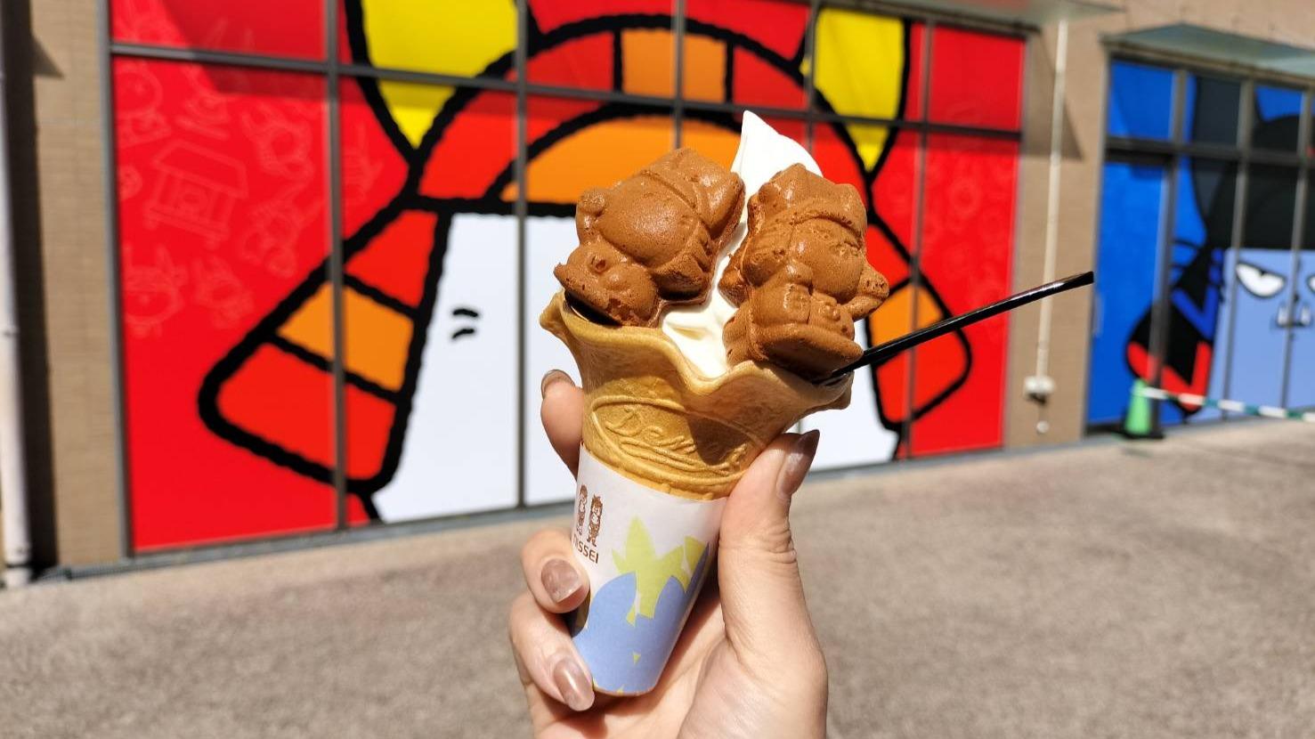 ベビーカステラ専門店 浅草「もちにゃん焼き」 とても可愛いです🐱 食べてしまうのが勿体ない💦とは言え、 味の種類もいろいろで美味しく頂きました！お土産にも喜ばれそうですよね🎵 スタッフＴsevenuniform セブンユニフォーム 合羽橋 合羽橋道具街 飲食店 飲食店