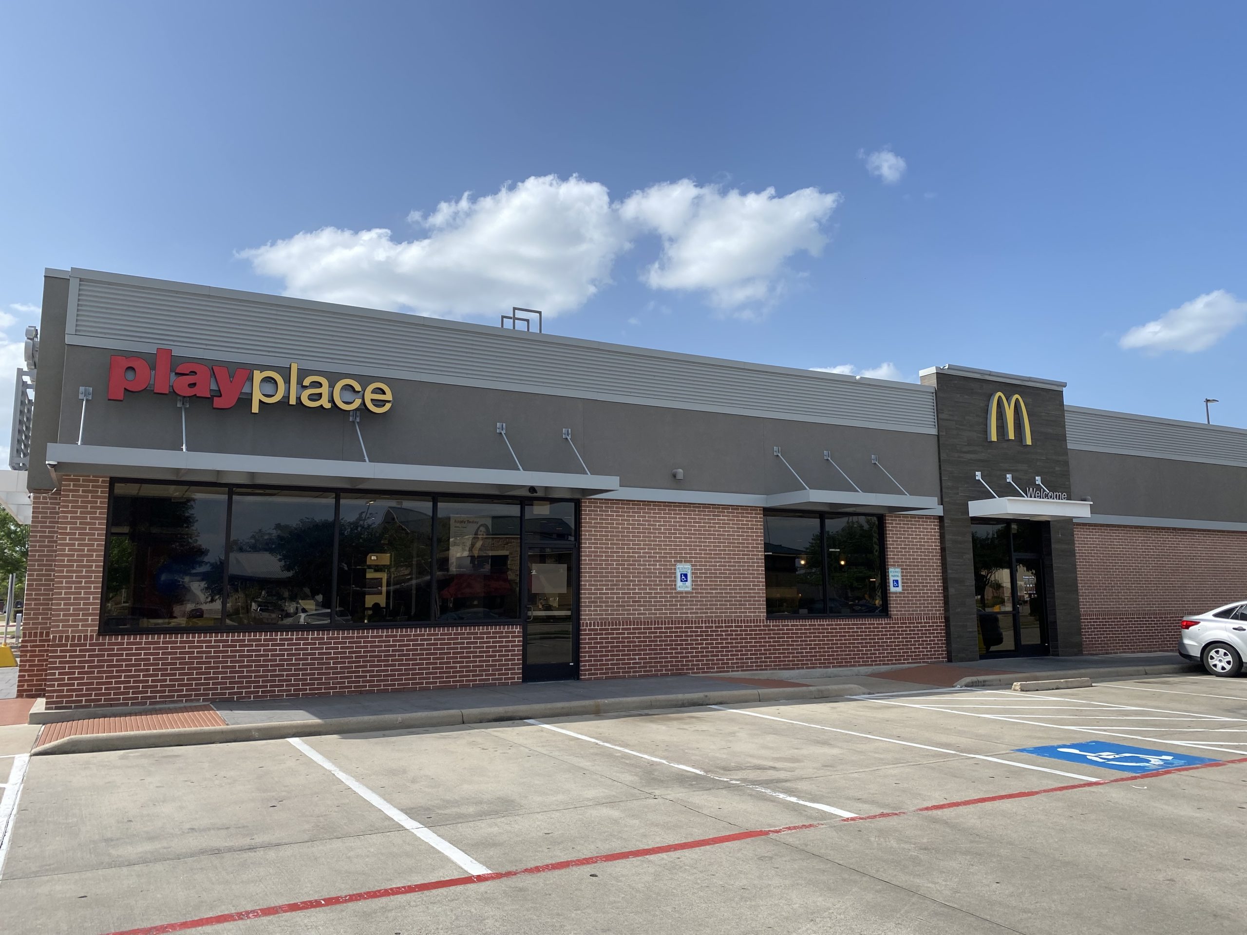 日本マクドナルドHD、多様性目標「変更の予定ない」 - 日本経済新聞