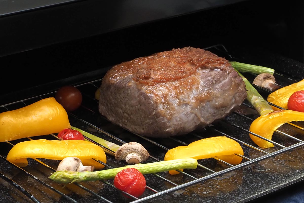 肉汁あふれる♪ オーブンで焼くジューシーステーキ