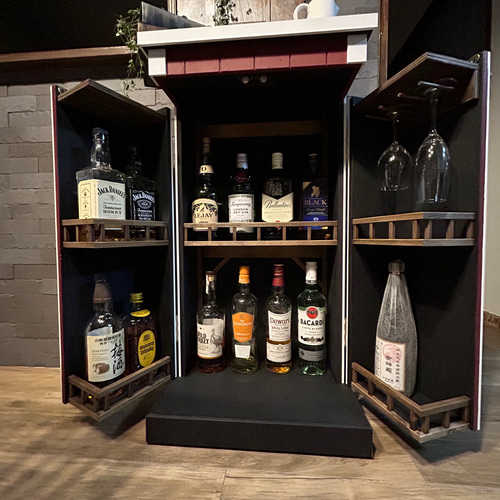 酒棚のアイデアとは？おしゃれにお酒を飾るコツや保管の注意点 - maturite