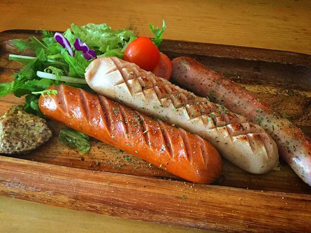 記事全文 「火花」に登場の居酒屋店主 ソーセージ盛り合わせ注文「実話です」 - スポニチ Sponichi Annex 芸能