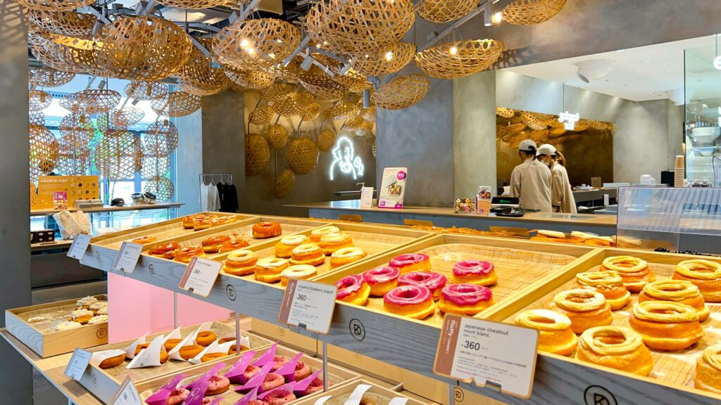 京都河原町新京極 コエドーナツ ~ デザイン！アート！ツァイト