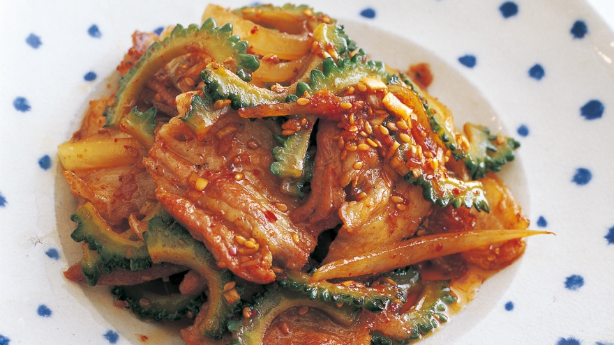 ゴーヤーのにんにくみそチャンプルー レシピ 講師は髙城 順子さん使える料理レシピ集 みんなのきょうの料理 NHKエデュケーショナル