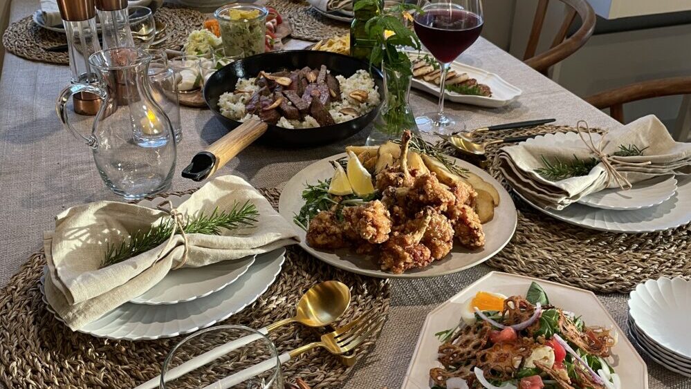 結婚記念日ディナー🍽️ 〜献立〜 ・ローストビーフ ・キッシュ ・パングラタン ・アヒージョ ・帆立のガーリックバター炒め ・ミモザサラダ・生ハムマスカットブッラータ ・バゲット🍞アボカドディップ🥑CapCutおうちカフェ主婦おうちごはん献立晩ご飯記念日記念日ごはん記念日ディナーレシピtiktok料理料理動画おすすめにのりたいおすすめ