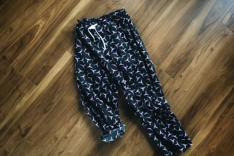 着画あり 綿ローンで夏用パジャマズボンを作りました～パターン「Check＆Stripe Standard」ストレートパンツ - 手芸のスギサク