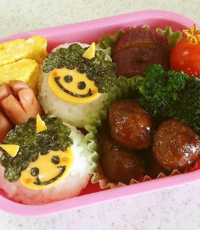 節分に作ろう 可愛い鬼さんおにぎり Onigiri in the shape of an ogre. キャラ弁 おにぎり