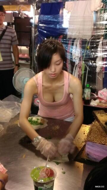 タイ・パタヤの行列ができる美人お姉さん屋台料理店がマジで美味すぎた！！ タイ料理Thai Street Food Pattaya Thailand