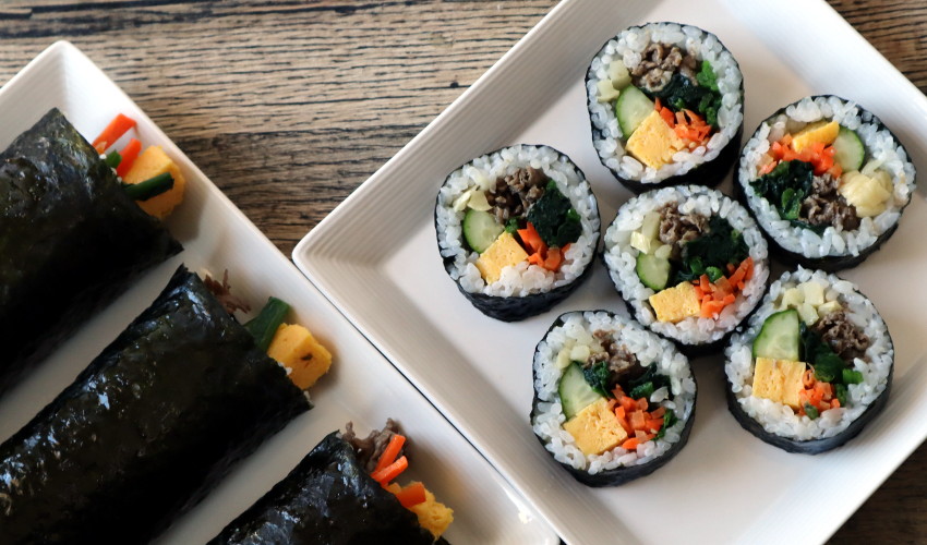 簡単！ミニ海苔巻きコマキンパの作り方。からしの醤油だれ付きの麻薬キンパ☆カライチ
