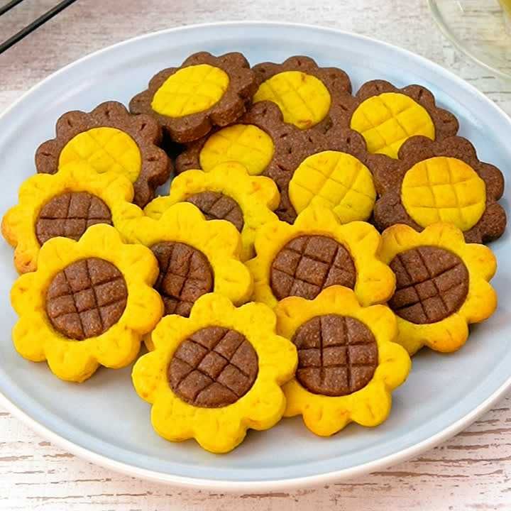 初心者さん向けクッキー作り 夏にぴったり！簡単ひまわりクッキーの作り方☆