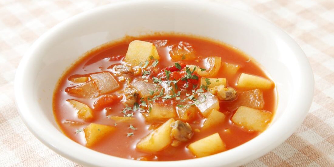 クラムチャウダーとは？シチューとの違いや絶品レシピを紹介！クラシル