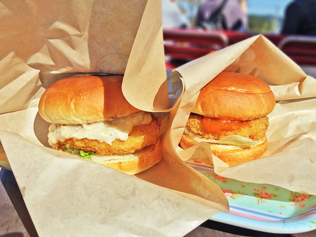 あわじ島バーガー 淡路島オニオンキッチン うずの丘店 クチコミ・アクセス・営業時間淡路島 フォートラベル