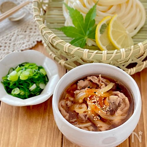 ピリ辛肉汁うどん