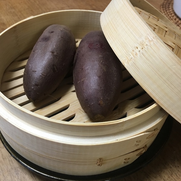 焼き芋の裏ワザ 何とフライパンで焼いてみた！焼く前に「塩水」に漬けおくと 数倍甘くなるって本当⁉ 実証実験『あたらしい日日』こんな時代のニューノーマルな暮らし方。食と農、生活情報をお届けします