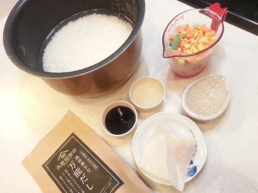 簡単！ミックスベジタブル炊き込みご飯☆