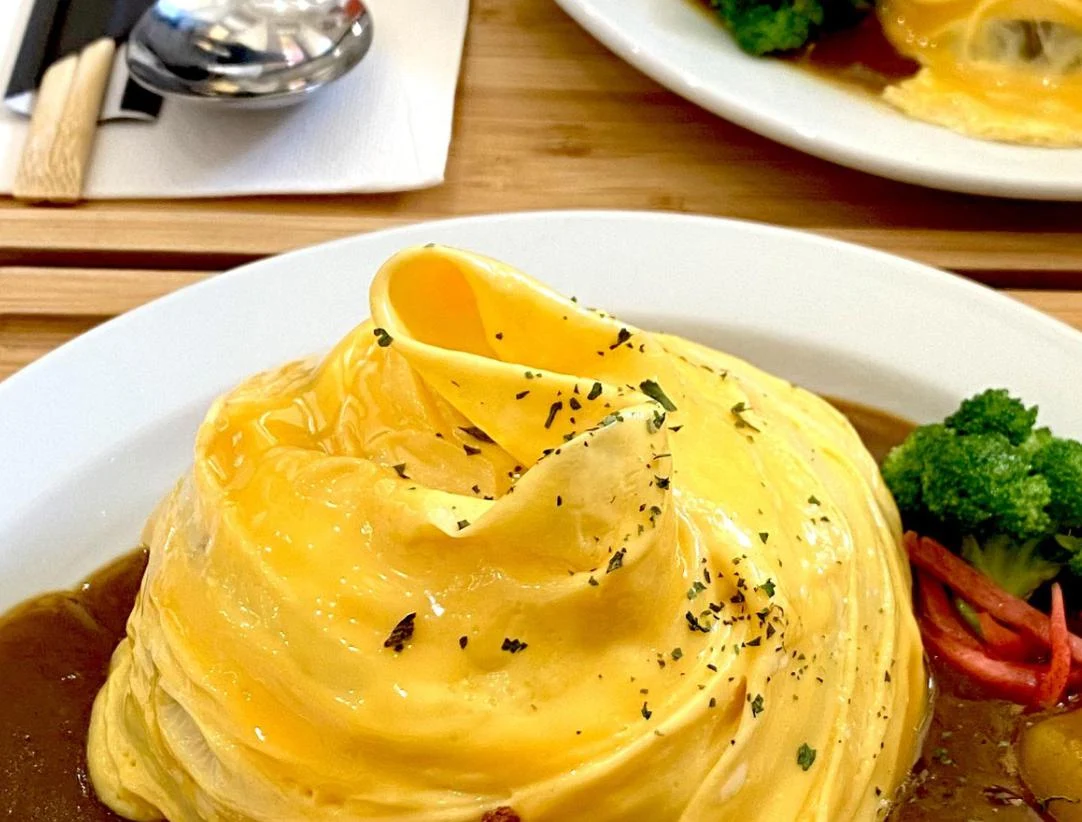 スフレ、まっしろ、ドレス！ 個性派オムライス をおうちで♪オレンジページ ニュースデイリーオレンジページnet