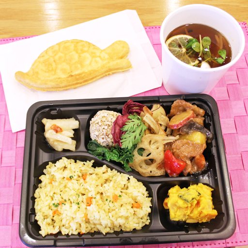 ☆niginigiマクロビ弁当と、花のある暮らし☆HOTEL PACIFIC金沢市のリノベーション ホテル、カフェ