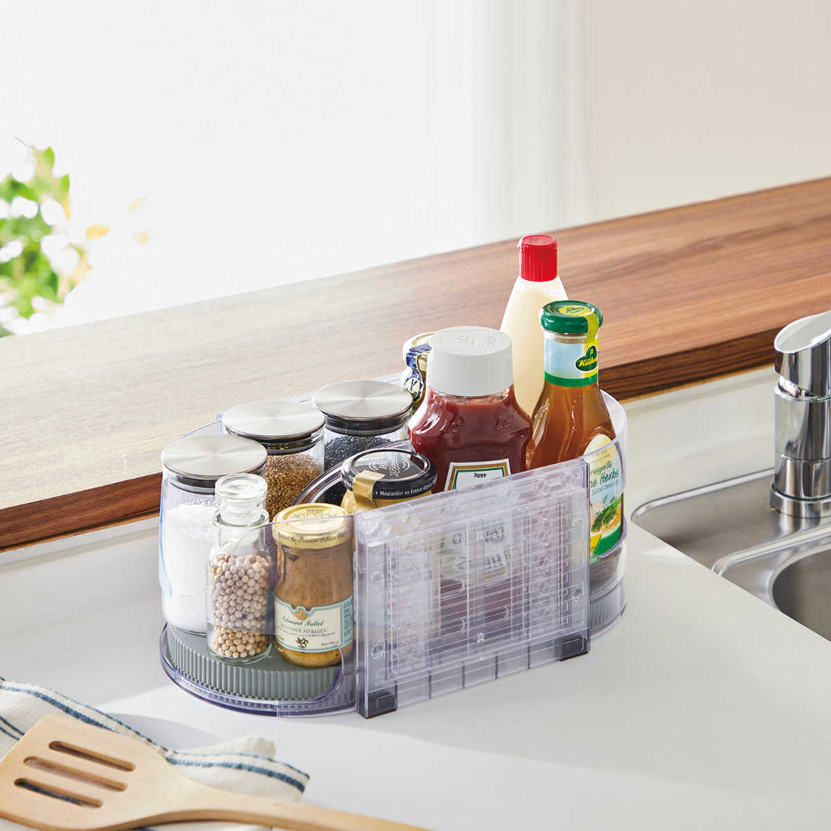 Amazon FOQW調味料ラック 360度回転式 丸型 調味料トレイ キッチン収納 25*5.2cm 卓上収納 台所 滑り止め 調味料置きスパイスラック 楽チン取り出し 大容量 単層 収納ラック 洗面所 果物入れ 収納スタンド 卓上回転トレー ins風調味料・スパイスラック