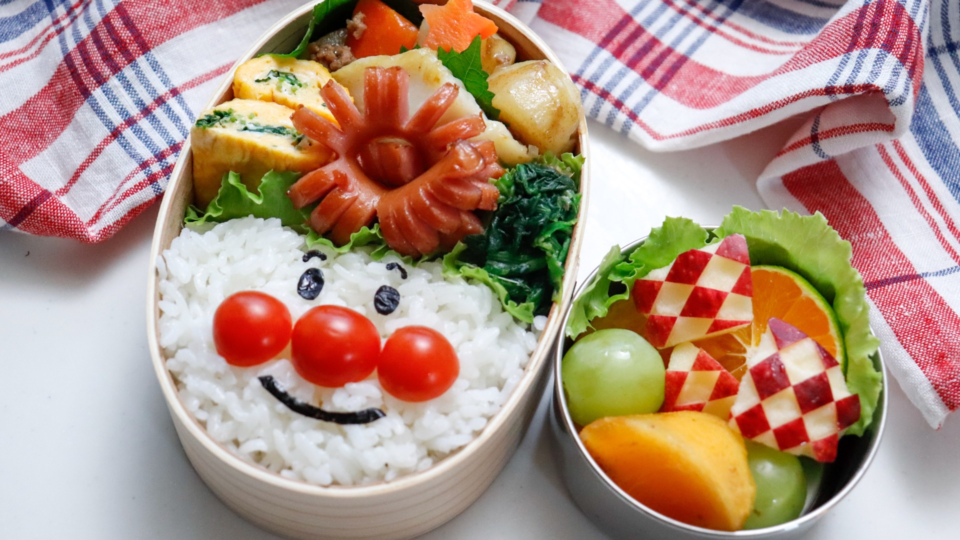 Amazonお弁当箱 お弁当箱 女の子 幼稚園 お弁当箱 パーティションデザイン ランチボックス お弁当箱 子供 お弁当箱 男の子 可愛いお弁当箱子供弁当箱 携帯弁当箱 1段弁当箱 女の子 おべんとう箱 ランチ箱 弁当箱 子供 お手入れ簡単お弁当箱 780mlYaloee弁当箱 通販