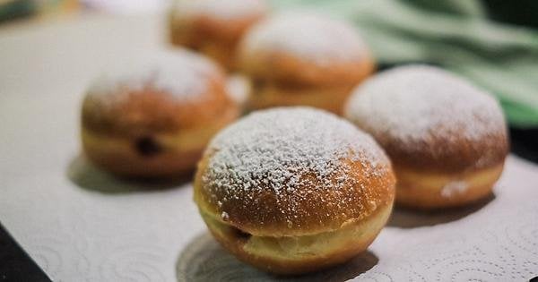 フワフワのイースト生地で作ったベルリーナー - MealWings