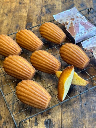 下野ロール ロング￥1500コボリ洋菓子店