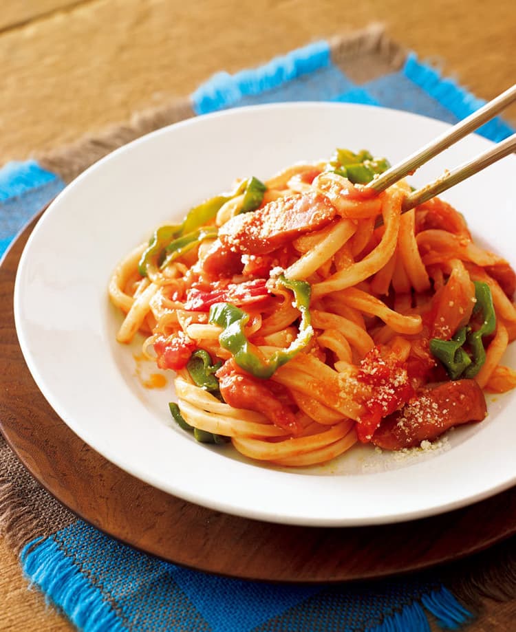 学生応援 リュウジ飯 第5回 自炊初心者も“冷凍うどん”さえあればOK 鍋orレンジだけで作れる簡単レシピ タウンワークマガジン