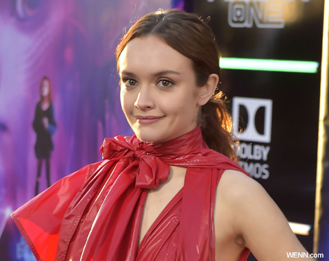 オリヴィア・クック愛でる : r popculturechat