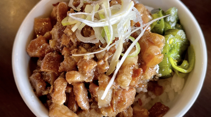 日清食品 日清台湾メシ 魯肉飯ルーローハン1セット 6個カップライス カップご飯 - アスクル