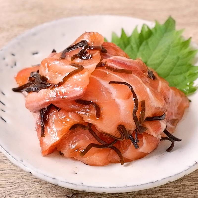 超簡単 鮭とイクラのルイベ漬けの作り方と生筋子のほぐし方を解説