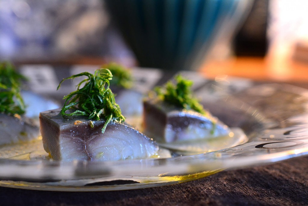 サバのムニエル、ナスのカレークリーム添え