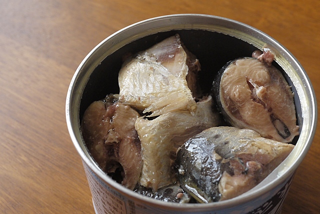 缶詰ダブル使い！ イワシ缶のトマトチーズ煮