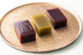 カシューナッツ羊羹 - 小城羊羹初祖 村岡総本舗 公式オンラインストア