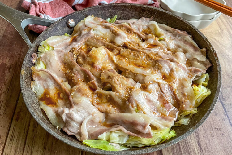 見た目が鮮やか☆ 豚肉のキャベツの重ね蒸し