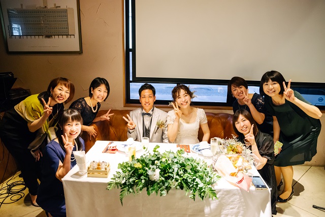 高砂ソファ❤︎ お料理ほとんど食べれないけど やっぱりめっちゃ食べにくかったです結婚式結婚式レポウェディングレポ2019秋婚ウェディングソムリエプラコレウェディングニュースみんなのウエディングゼクシィ2019フォトジェニックブライドハナレポ